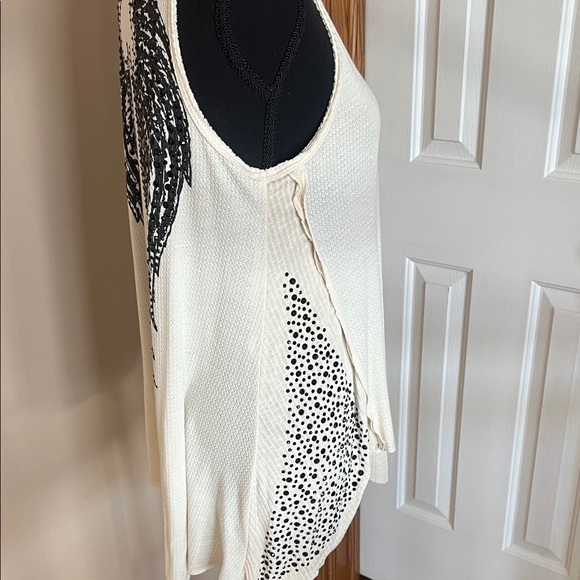 Vocal White and Black Angel Wings Tank Top - Picture 2 of 5